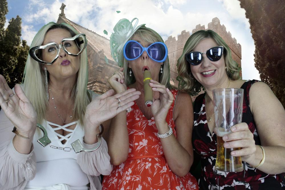 Dawn Phelp | View more photos from the event at gallery.myphotoboothexperience.co.uk/u/MyPhotoBoothExperienceLtd/Dawn-Phelp